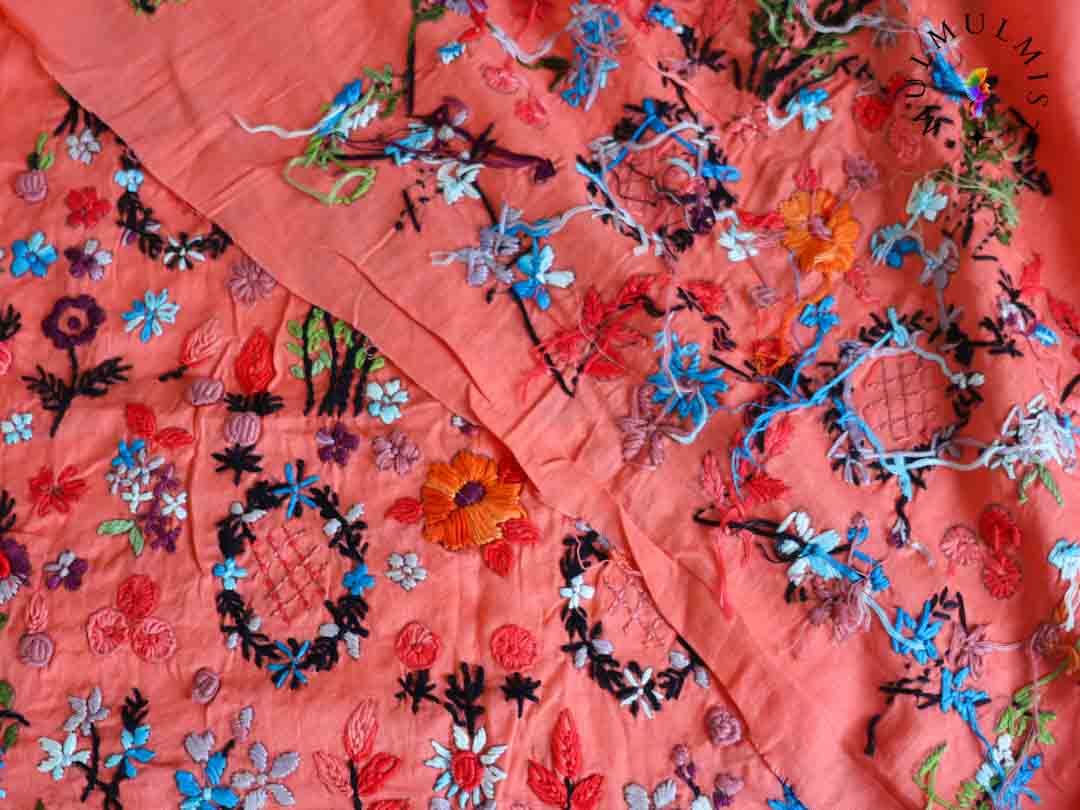 URVI (BLOUSE PIECE)